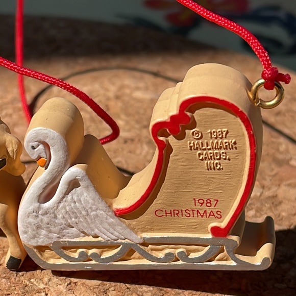 Vintage Hallmark Ornament - Picture 7 of 11